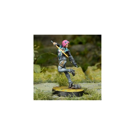 Mercenaire: Miranda Ashcroft, Authorized Bounty Hunter (Combi Rifle)