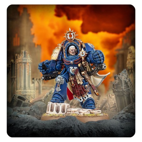 Ultramarines-Marneus-Calgar-en-Armure-d-Antilochus-